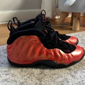Nike Foamposite big kids 7